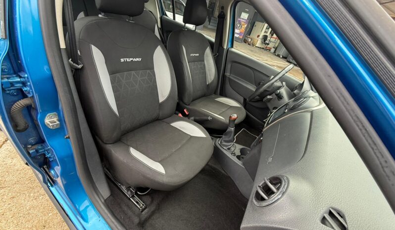 
								DACIA SANDERO II STEPWAY full									