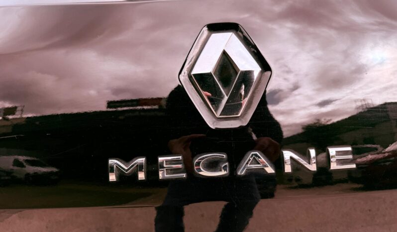 
								RENAULT MEGANE BOSE full									