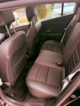 
										RENAULT MEGANE BOSE full									