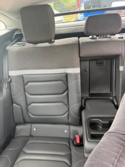 
										CITROEN C4 SHINE TEINTE full									