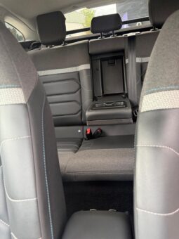 
										CITROEN C4 SHINE TEINTE full									