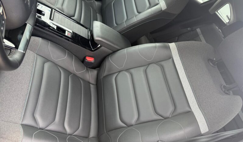 
								CITROEN C4 SHINE TEINTE full									