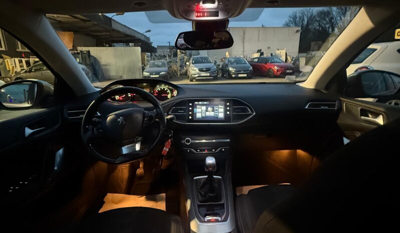 
								PEUGEOT 308 II SW full									