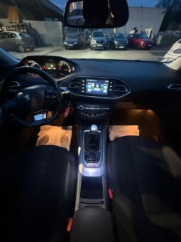 
										PEUGEOT 308 II SW full									