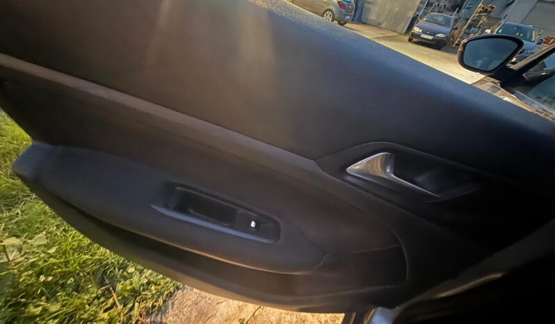 
								PEUGEOT 308 II SW full									