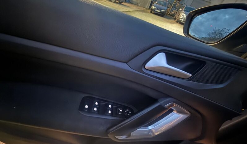 
								PEUGEOT 308 II SW full									