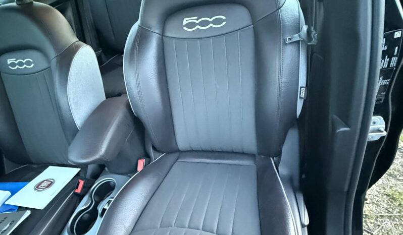 
								FIAT 500 X full									